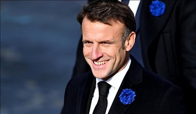 Emmanuel Macron partage sa "grande joie" après la libération de la Franco-Israélienne Mia Schem par le Hamas