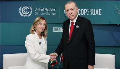  Erdogan et Meloni s'entretiennent en marge de la COP28 à Dubaï