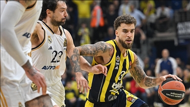 Fenerbahce Beko beat Real Madrid 100-99 with buzzer-beater in EuroLeague game