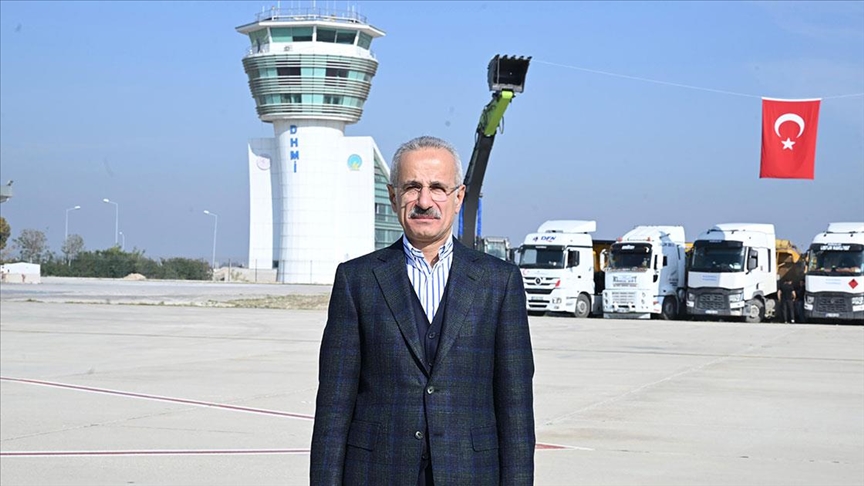 Bakan Uraloğlu: Hatay Havalimanı'na geniş gövdeli uçakların inebileceği şekilde ilave pist inşa edeceğiz