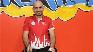 Maganda kurşunuyla engelli kalan Abdullah'ın hedefi masa tenisinde milli takım 