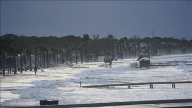 Meteorolojiden Ege Denizi'nin kuzeyi için fırtına uyarısı