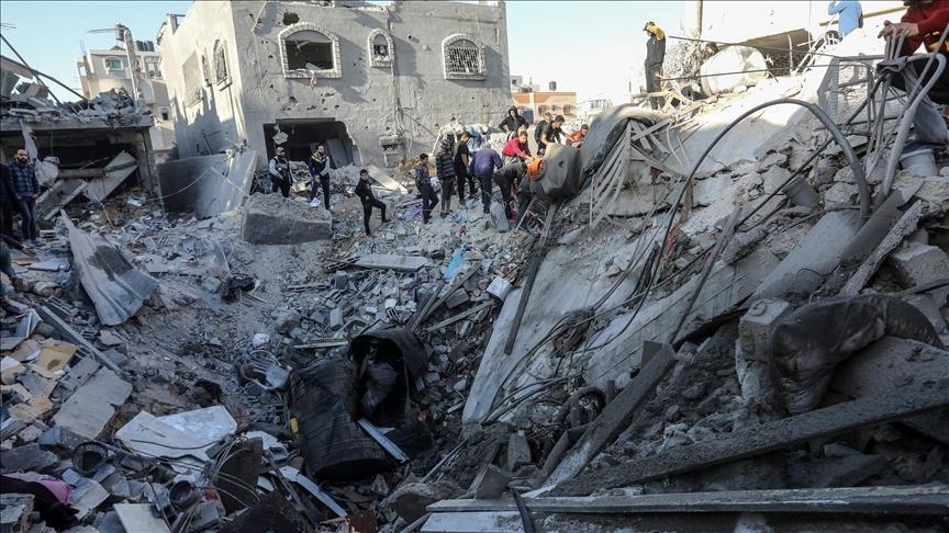 Ribuan orang masih terjebak di bawah reruntuhan bangunan di Gaza
