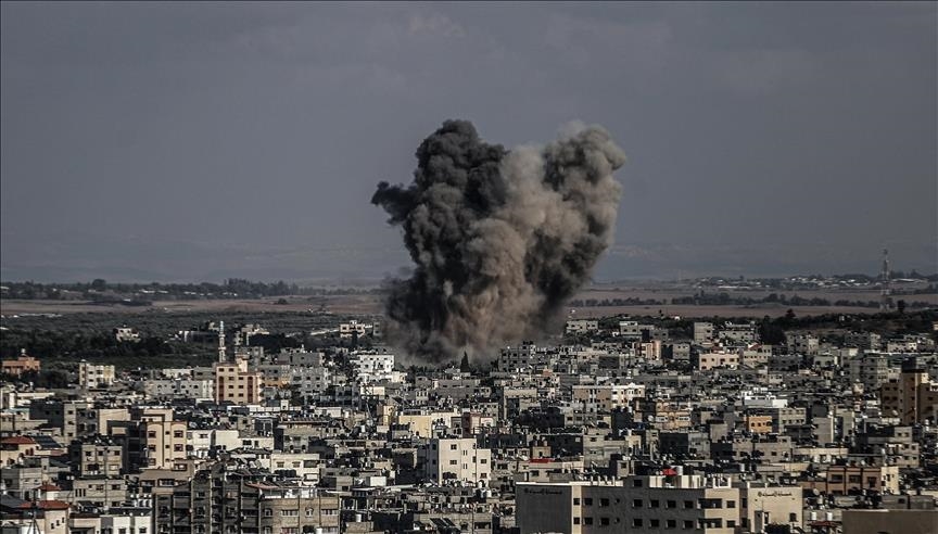 الجيش الإسرائيلي يفجر "مجمع المحاكم" وسط غزة