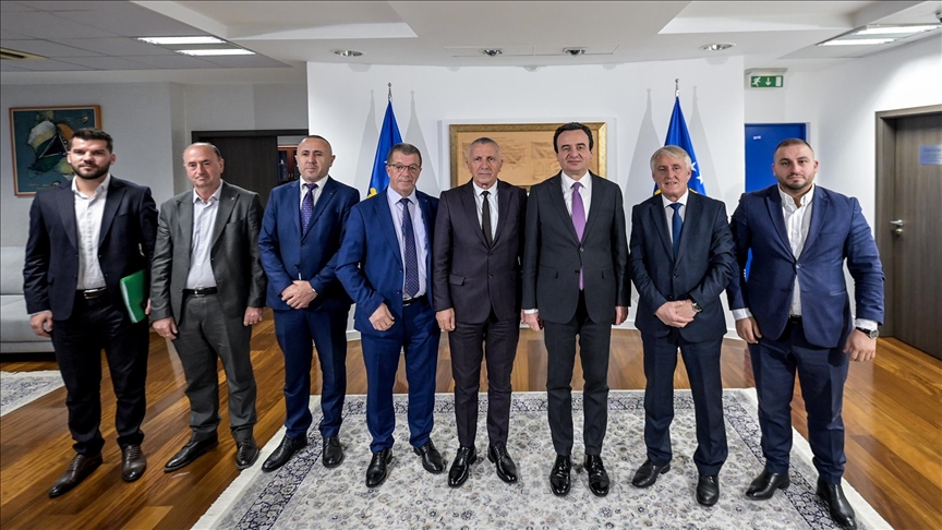 Kurti takon përfaqësuesit e partive politike shqiptare të Luginës së Preshevës