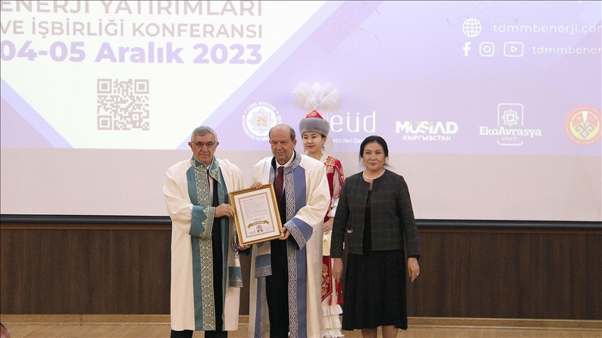 Президент ТРСК стал «Почетным доктором» университета «Манас» в Бишкеке