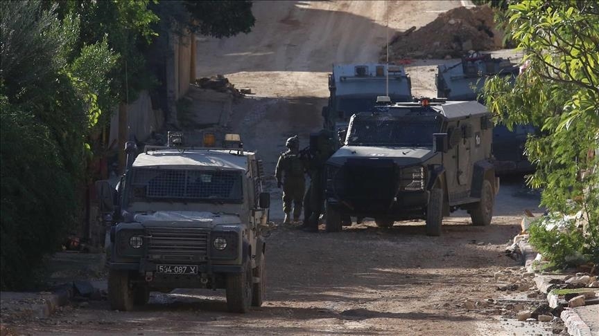 Israel arrests 60 more Palestinians in West Bank raids
