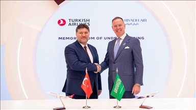 Turkish, Saudi flag carriers sign cooperation deal