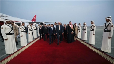 الرئيس أردوغان يصل قطر في زيارة رسمية