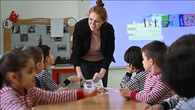 Tatil için geldiği Türkiye'ye hayran kalan ABD'li öğretmen 5 çocuğuyla Edirne'ye taşındı