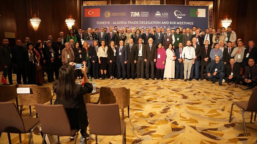 مباحثات ثنائية بين رجال أعمال أتراك وجزائريين
