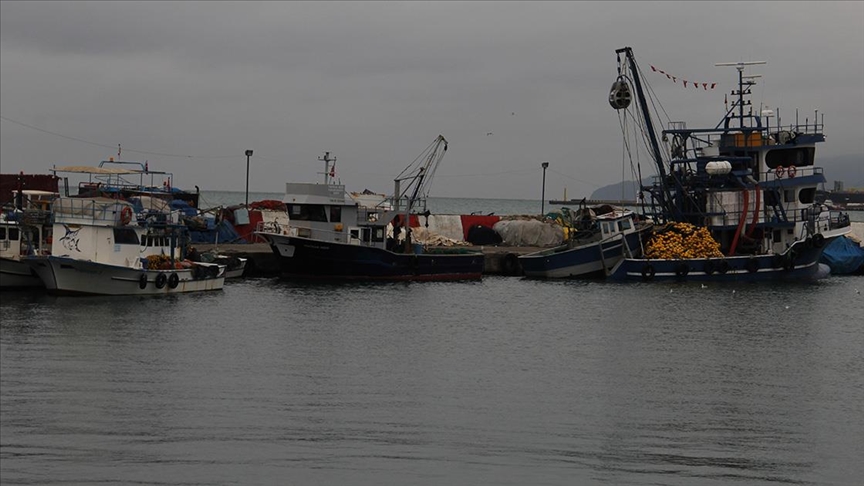 Tekirdağ'da poyraz deniz ulaşımında aksamalara neden oluyor