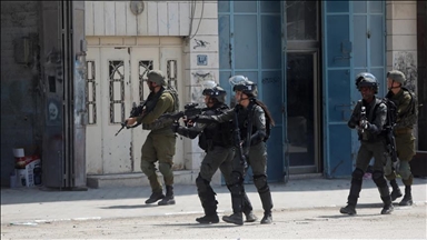 إصابة فلسطيني برصاص الجيش الإسرائيلي من "مسافة صفر" بالضفة