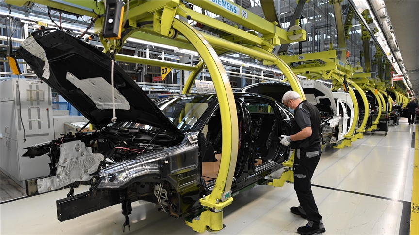 Germany's industrial output down for 5th straight month in October