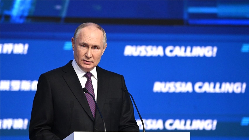 Putin says 'Western elites' try to slow down emergence of new leaders in world economy