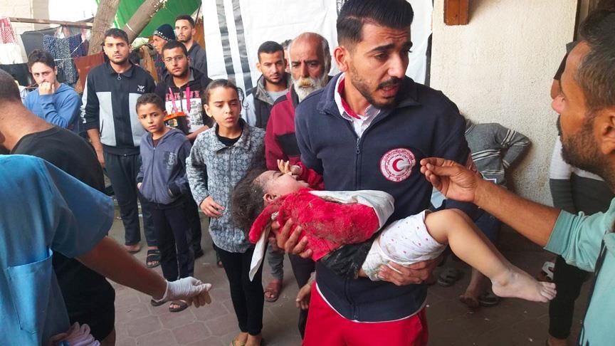 قتلى وجرحى بقصف إسرائيلي لمحيط مقر الهلال الأحمر جنوبي غزة 