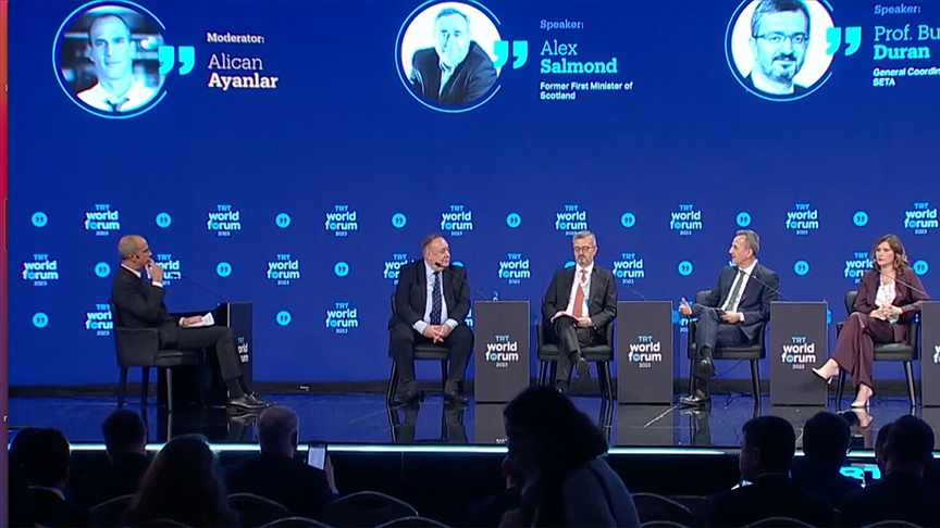 TRT World Forum'da "Türkiye Yüzyılı Vizyonu: Sistem Kurucu Bir Aktör Olarak Türkiye" paneli düzenlendi