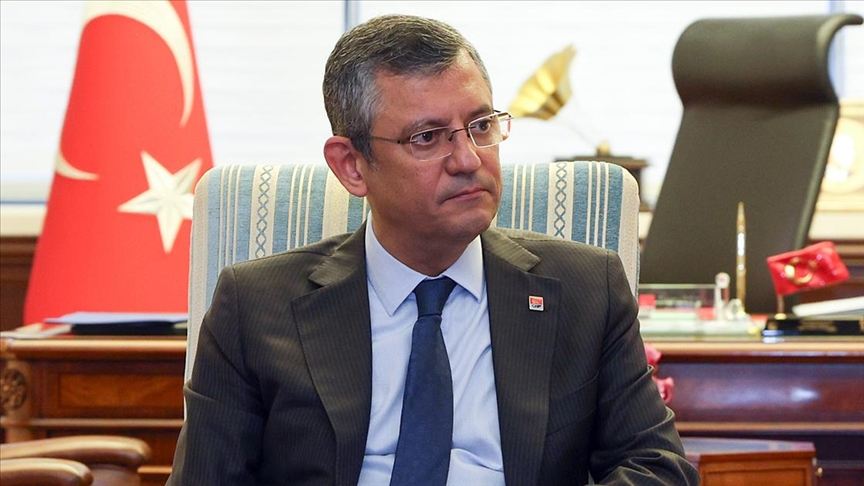 AK Parti'den Özel'e sert tepki: Tam bir yeteneksizlik sergiliyor