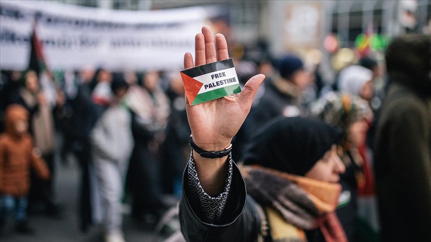 Antisemitizm suçlamasının Batı'da İsrail’in eleştirilmesini engelleyici aparata dönüştüğü belirtildi