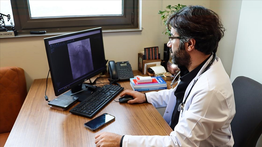 Adana Şehir Hastanesi, hipertansiyon tedavisinde "renal denervasyon" yöntemini uygulamaya başladı