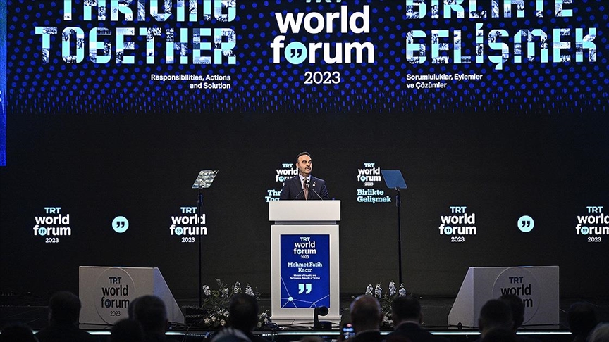 Bakan Kacır: Yapay zekanın geniş kullanımını endüstride ve kamu kurumlarında teşvik ediyoruz