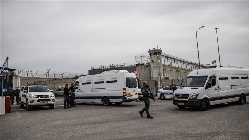 Hamas says Israel shows no concern for lives of its prisoners in Gaza