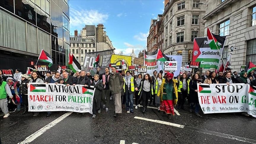 Royaume-Uni: manifestation massive appelant à mettre fin à l'occupation à Gaza