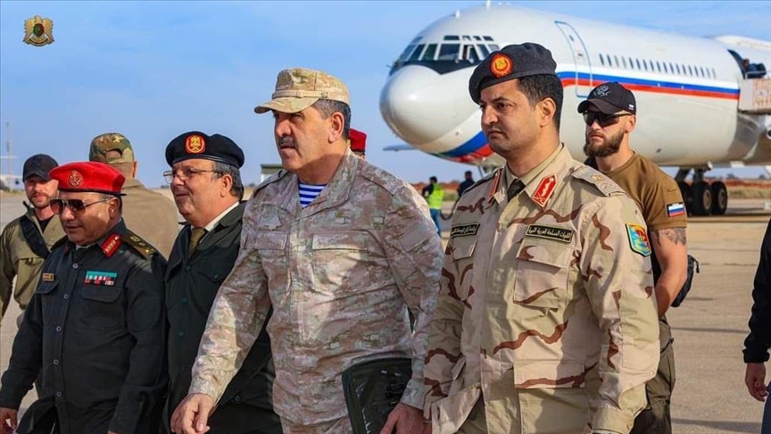 ماذا وراء الزيارات الروسية المتكررة إلى بنغازي الليبية؟ (تقرير)