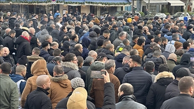 Fransa'da sosyal güvenlik yasasını protesto eden taksiciler greve gitti