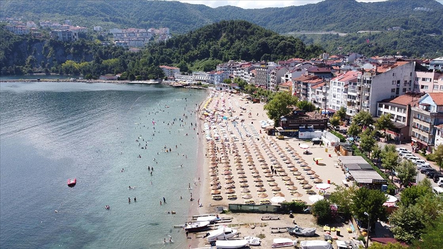 Amasra'nın ağırladığı turist sayısı 11 ayda 2 milyonu aştı