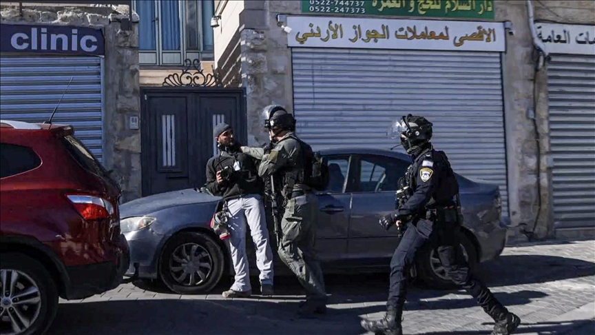 Anadolu photojournalist attacked by Israeli army in East Jerusalem