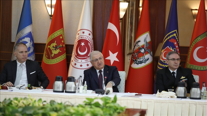 وزير الدفاع التركي: سنحمي سماءنا بأنظمة وطنية خالصة