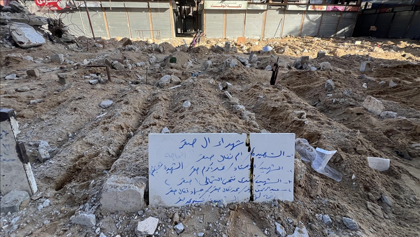 Streets in Gaza become open-air gravesites as access to cemeteries blocked