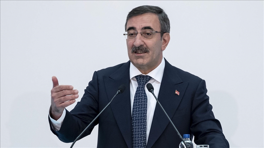 Cumhurbaşkanı Yardımcısı Yılmaz: Memur ve memur emeklisi için yüzde 50 civarında bir artış olacak