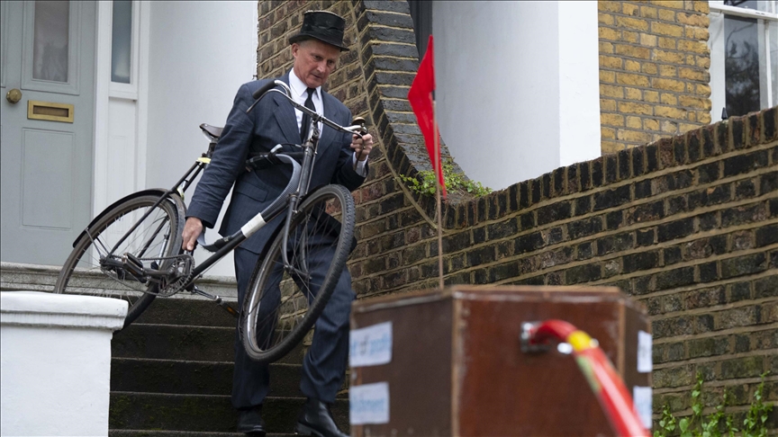 Iconic London protester's latest act of resistance: Advocating for Palestine with coffin