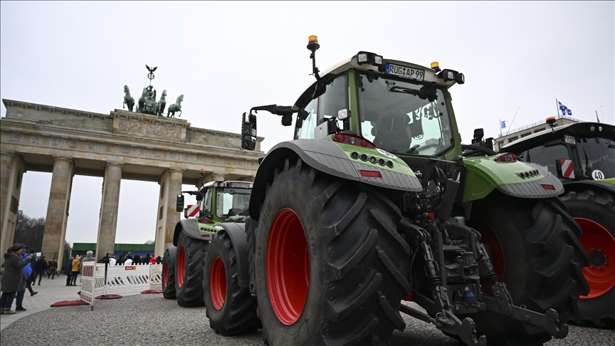 German farmers protest agricultural diesel subsidies withdrawal