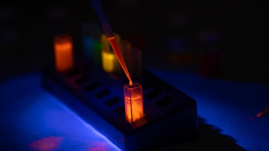 Türk araştırmacılar dijital ekranları "nanokristallerle" yüksek görüntü kalitesine kavuşturacak