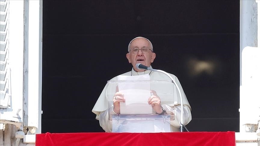 Pope approves blessings for same-sex couples under certain conditions