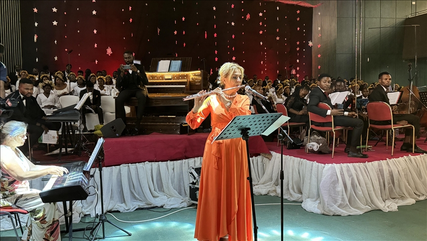 Turkish flutist performs at annual concert in Nigeria