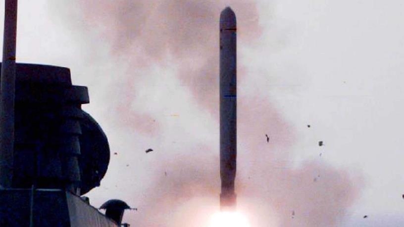 북한이 장거리 미사일을 발사, 서울 발표