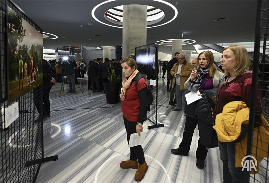 U Ankari otvorena izložba "Istanbul Photo Awards 2023"