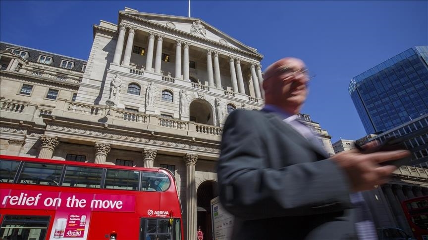 UK inflation sharply down to 3.9% in November, lowest in 2 years
