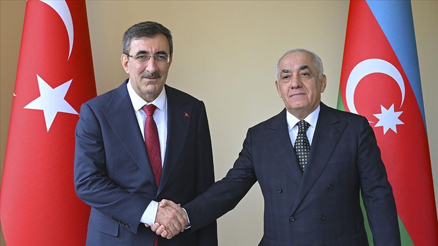 Cumhurbaşkanı Yardımcısı Yılmaz, Azerbaycan Başbakanı Asadov ve Milli Meclis Başkanı Gafarova'yla görüştü