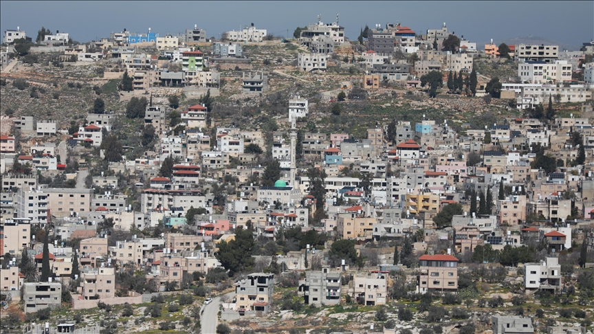 'European financial institutions provided billions of dollars to support illegal Jewish settlements'