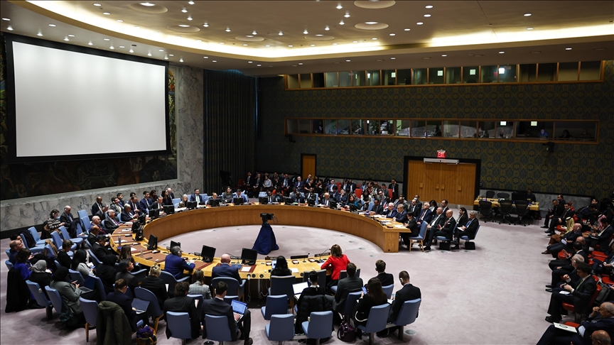  UN Security Council passes resolution calling for immediate increase in humanitarian aid into Gaza