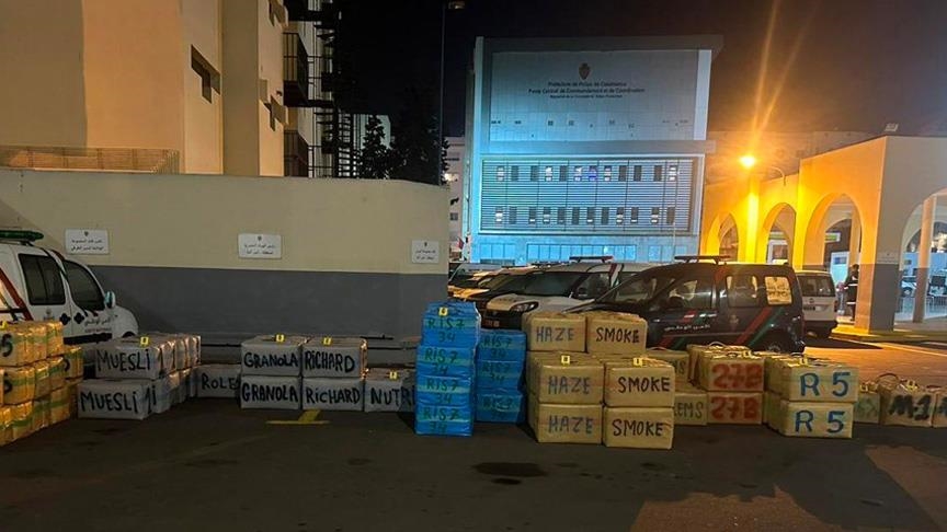 تلفزيون المغرب: توقيف مسؤولين كبار بتهمة تجارة المخدرات