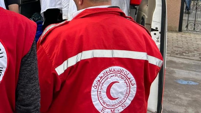 Israeli army arrests 8 Red Crescent workers in northern Gaza