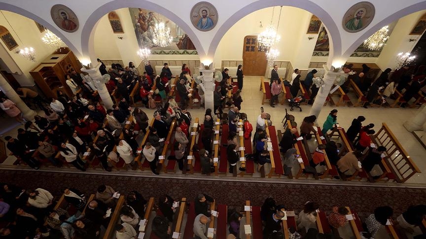 احتفالات "عيد الميلاد" تتوارى عربيا خلف صلوات دعم غزة والسلام