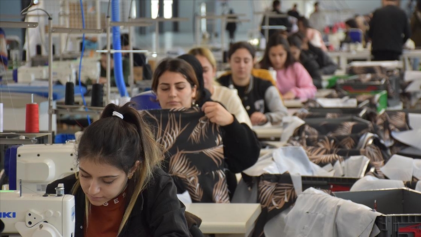 Şırnak'ta tekstil fabrikasında üretilen ürünler 25 ülkeye ihraç ediliyor