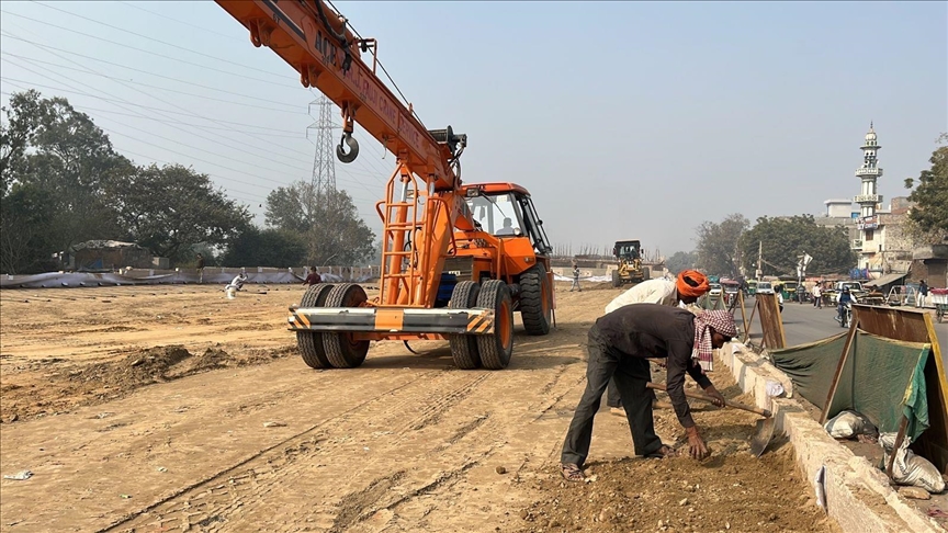 Why is Israel's bid to fill labor gap with foreign workers drawing ire from Indian unions?